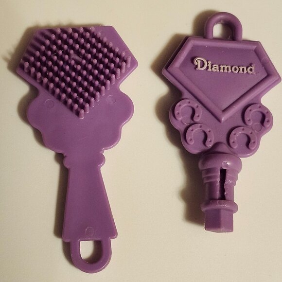 1980s VINTAGE Tonka KEYPERS Replacement Parts Brush Key Diamond the Horse Purple - Picture 2 of 3